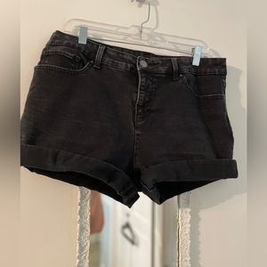 Time and Tru shorts size 14